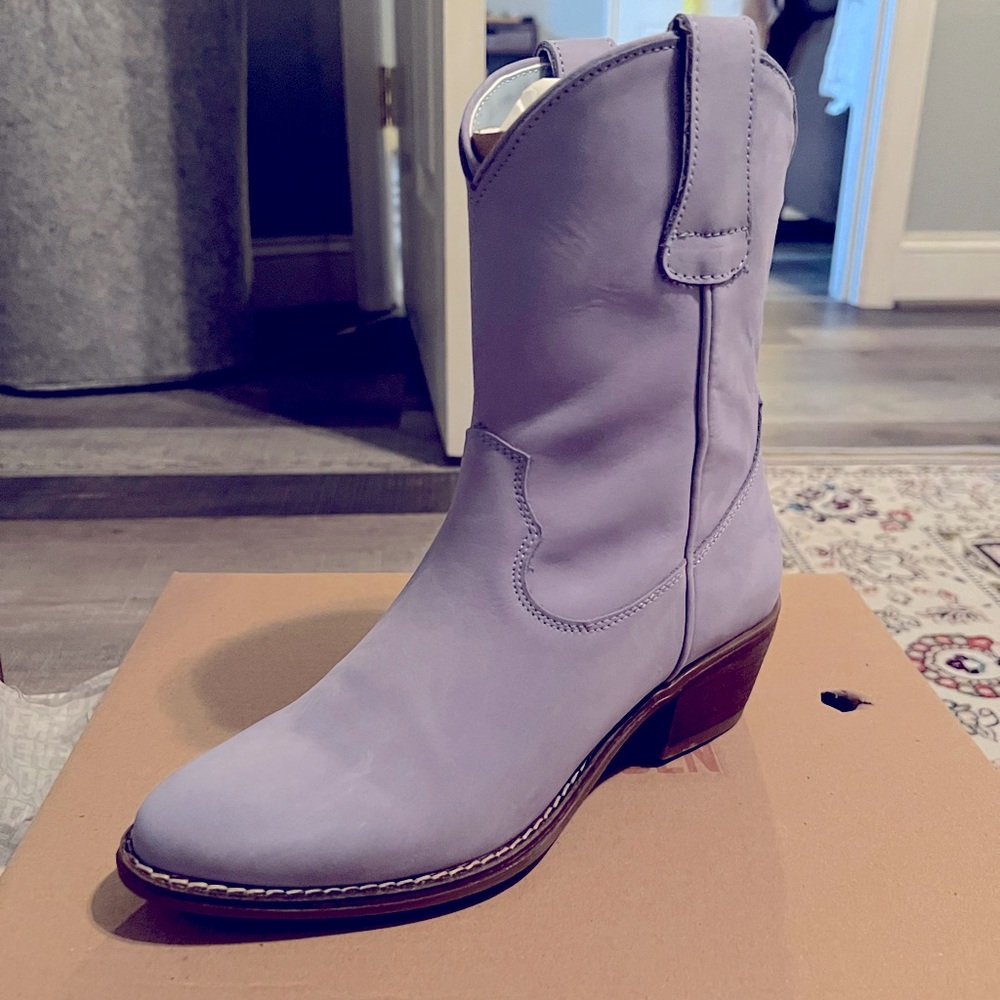 Sam Edelman Cornflower Blue Leather Cowboy Bootie Brand New In Box  7.5